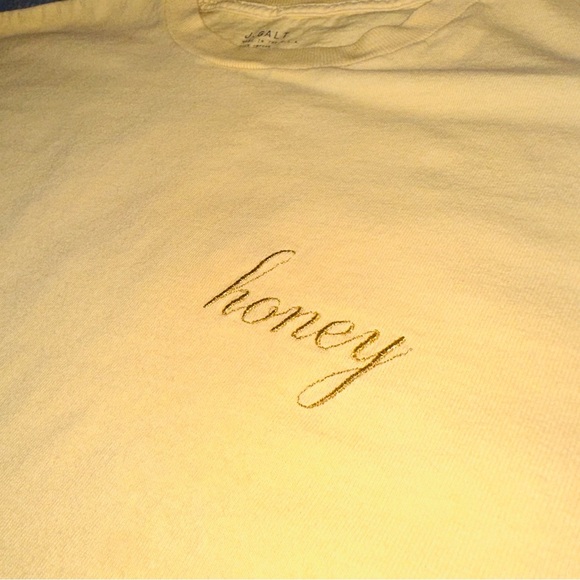 Brandy Melville Boxy crop top “Honey” - Picture 14 of 17